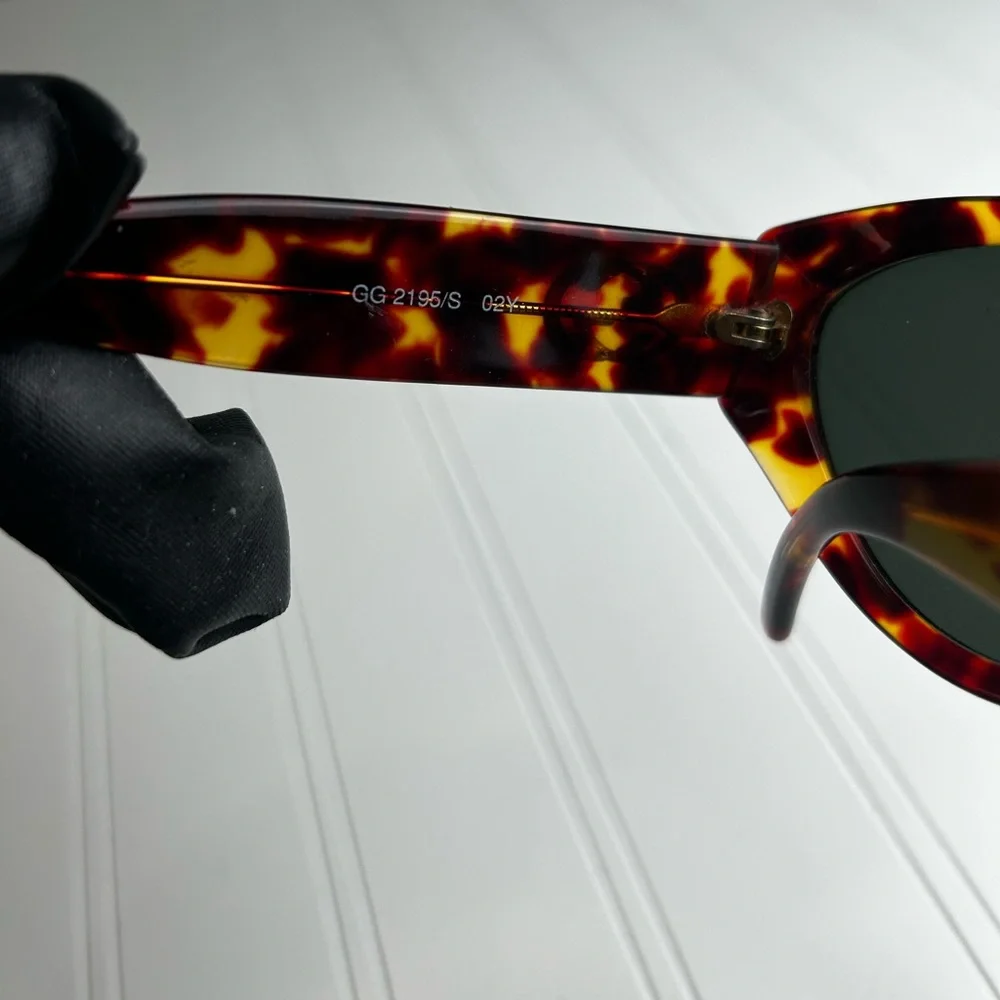 Gucci Womenโs Leopard Tortoise Double G Wrap Sunglasses - Picture 10 of 15